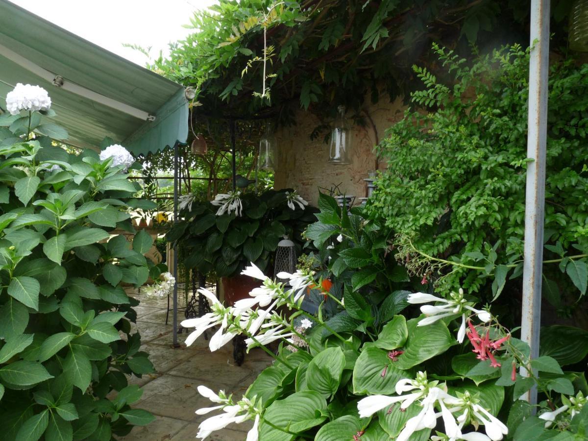Le Pouy Bed & Breakfast Termes-d'Armagnac Exterior photo